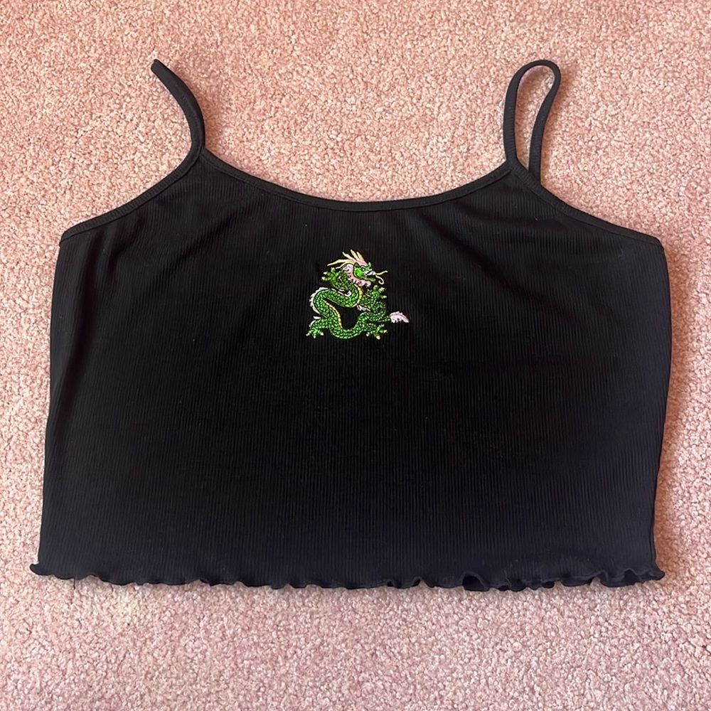 SHEIN Dragon Cropped Black Tank Size L